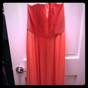 New with tags pleated maxi dress